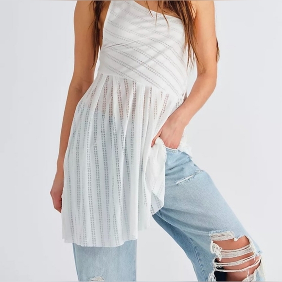 Free People Dresses & Skirts - NWOT FREE PEOPLE BEACH MINI